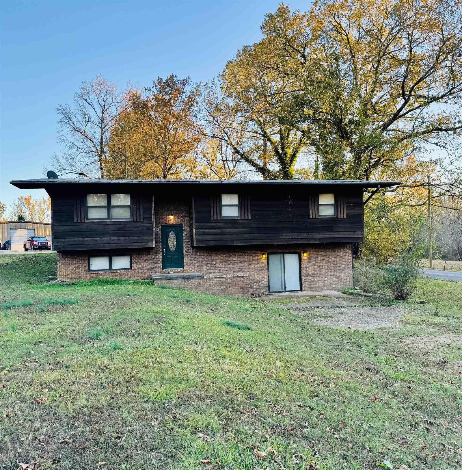 Property Photo: 10053 Steel Bridge Road AR 72019