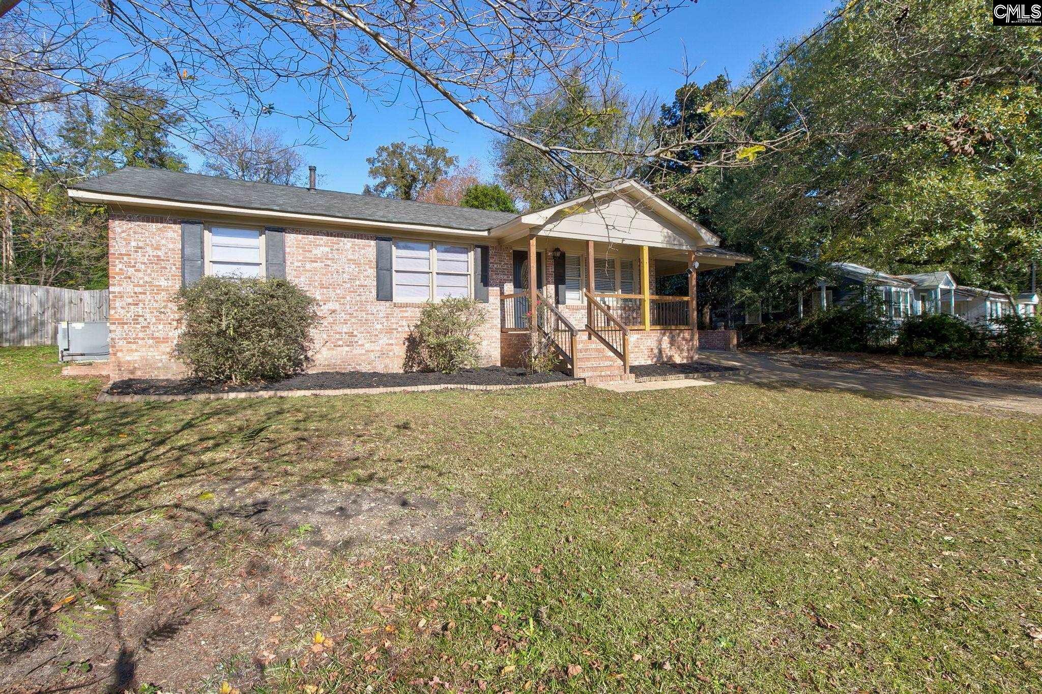 Property Photo:  905 Woodlawn  SC 29020 