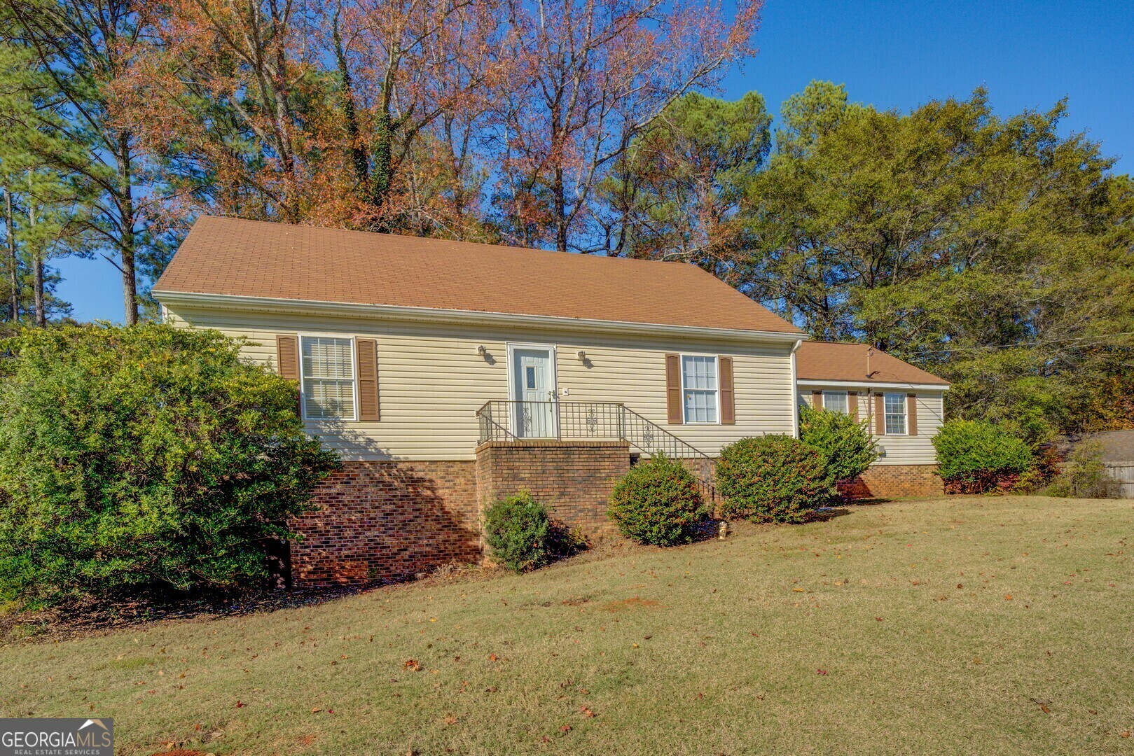 Property Photo:  6172 Farmington Lane SE  GA 30014 