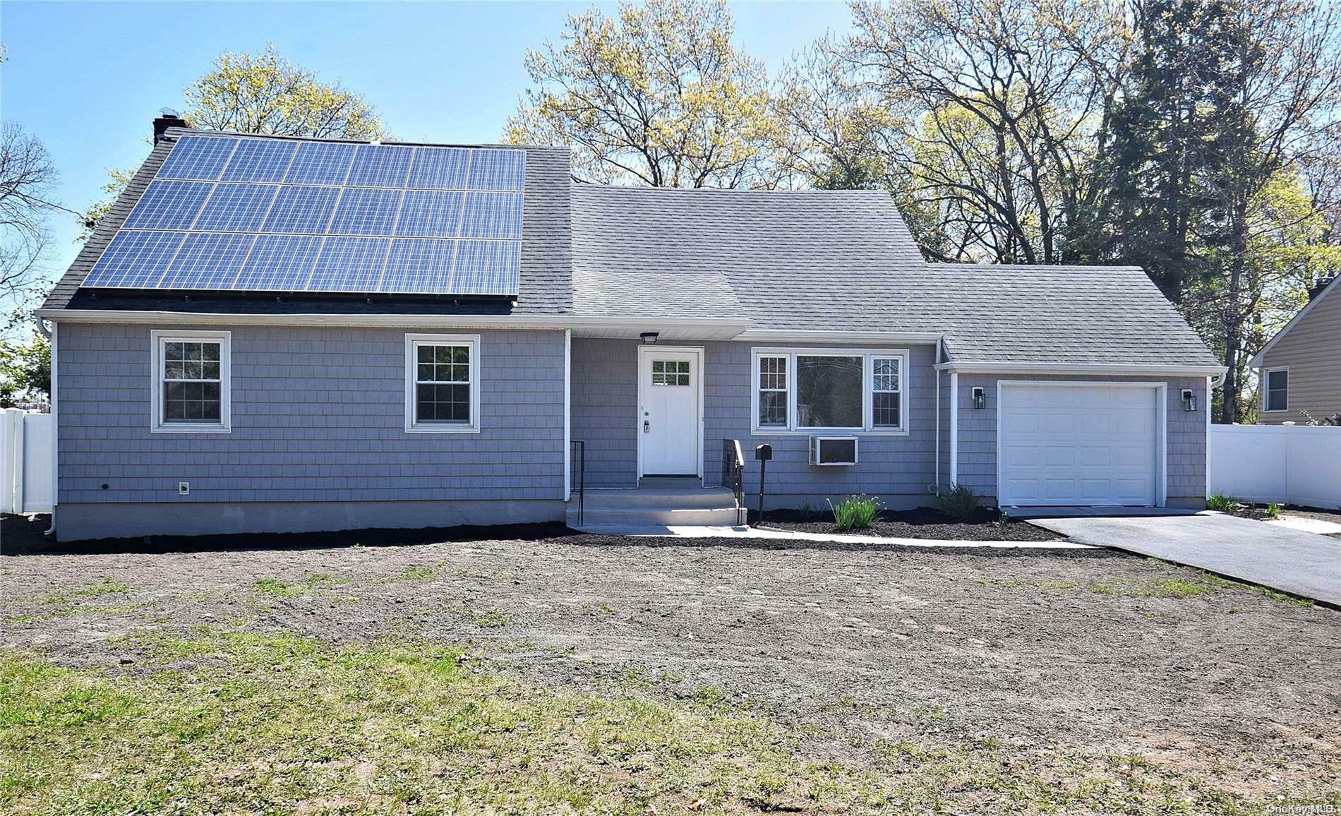 Property Photo:  77 Edel Avenue  NY 11704 