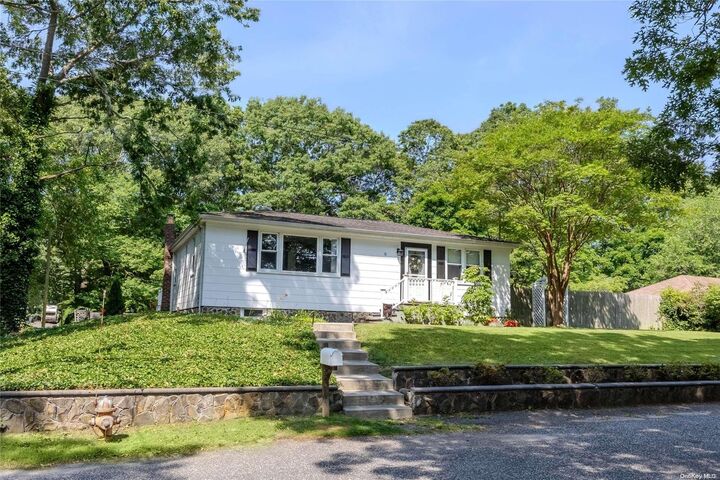 75 Hulse Avenue  Wading River NY 11792 photo