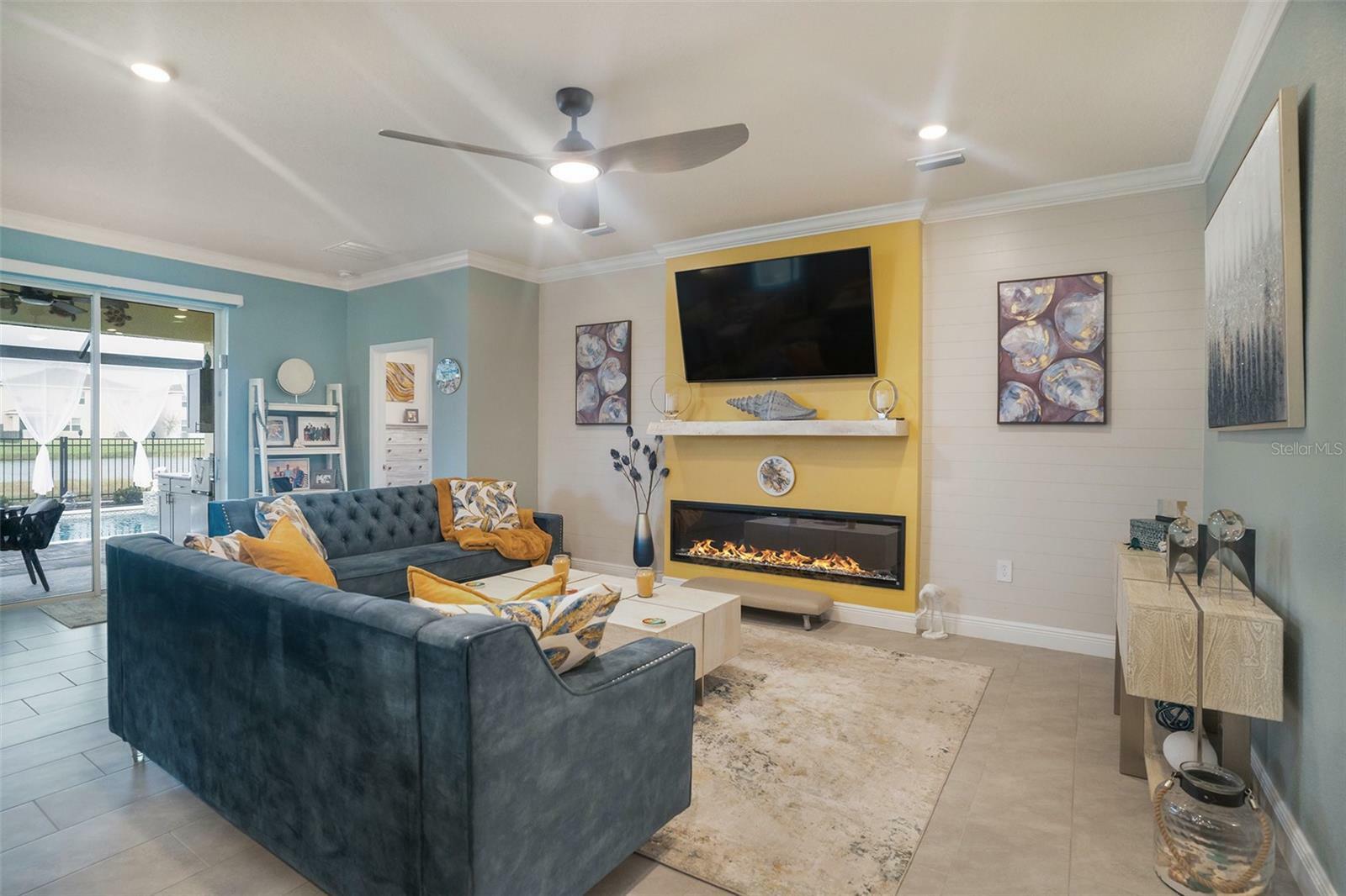 Property Photo:  17739 Cantarina Cove  FL 34211 