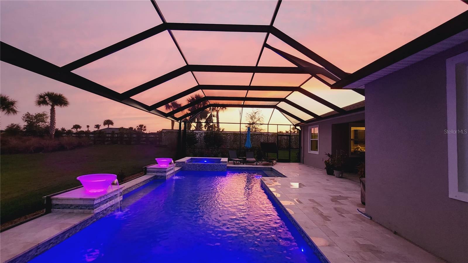 Property Photo: 16606 Barnwood Place FL 34211