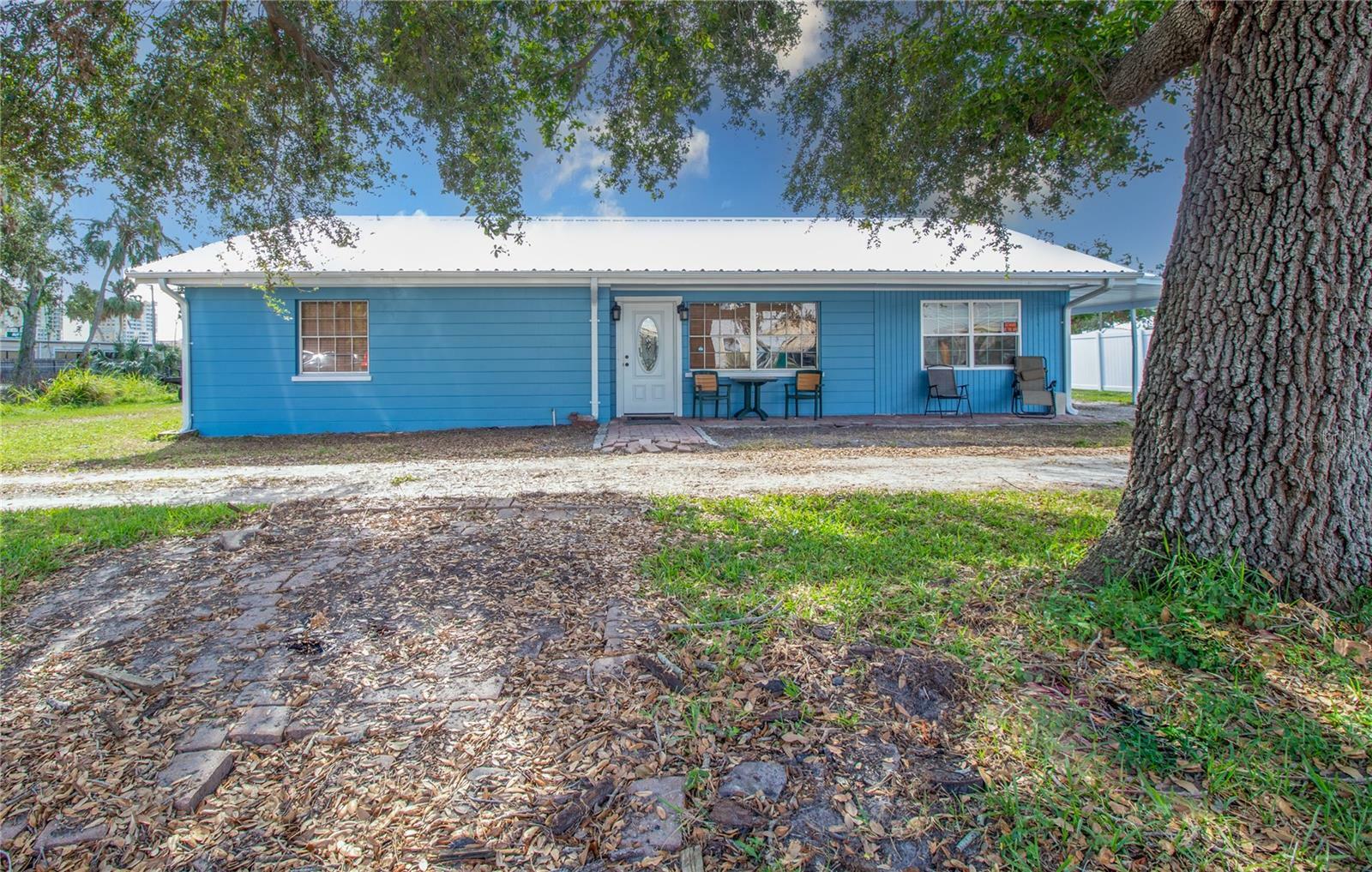 Property Photo:  203 8th Street W  FL 34221 