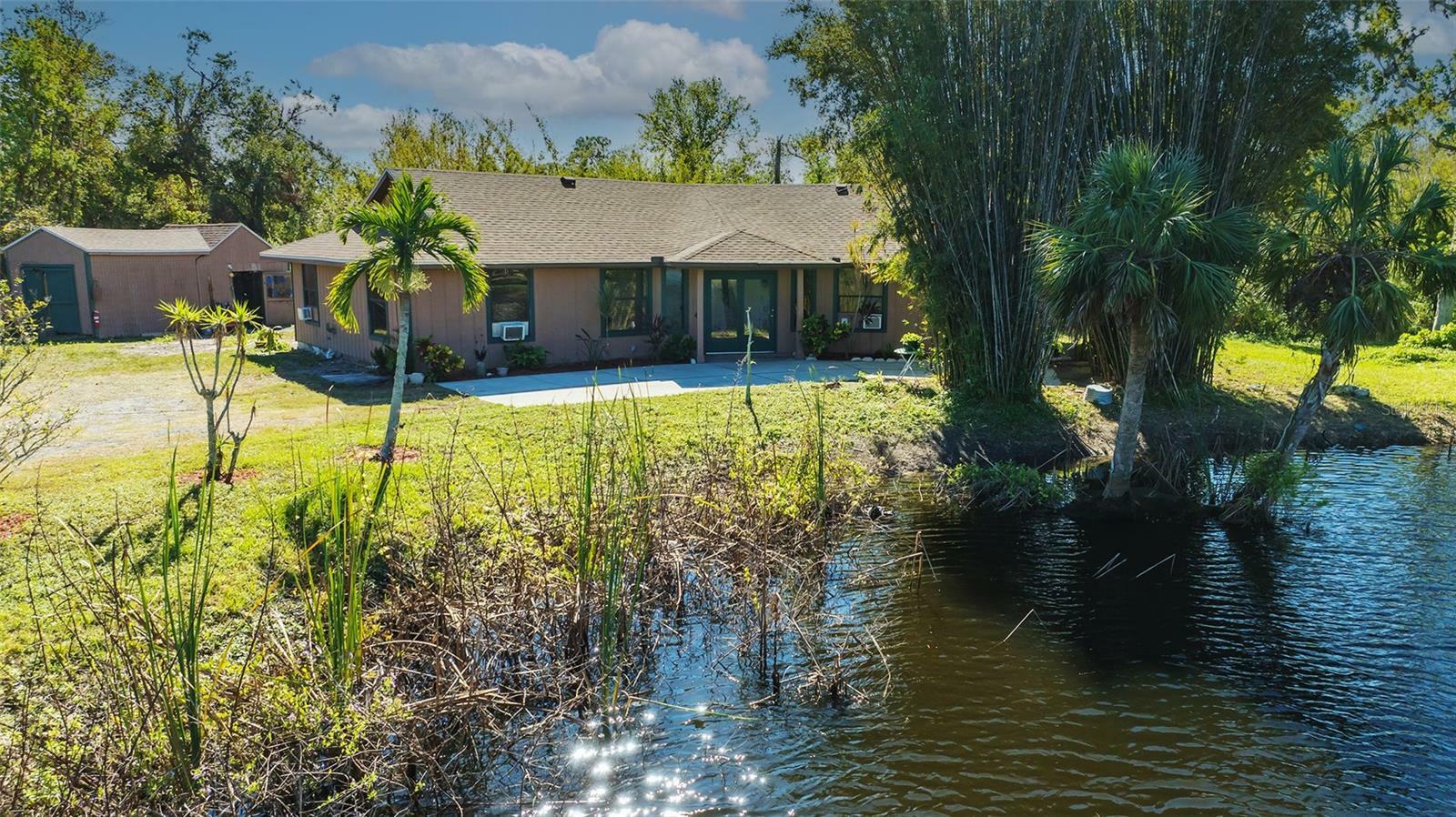 Property Photo:  1401 Arcadia Avenue  FL 34232 