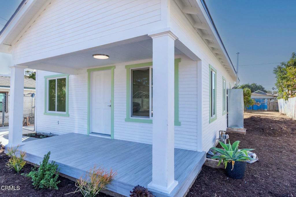 Property Photo:  238 Stanford Street  CA 93060 