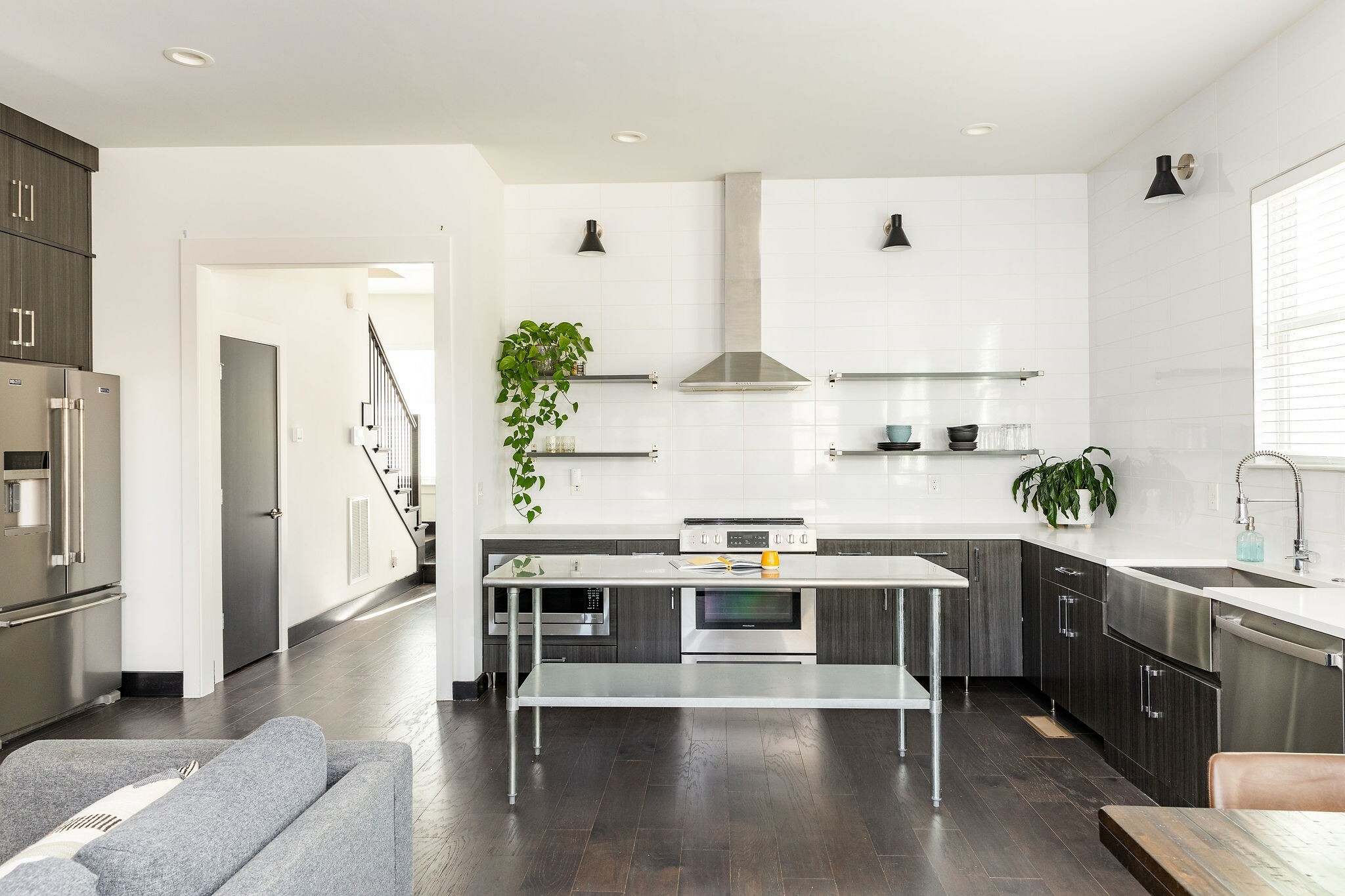 Property Photo: 16 Perkins St TN 37210