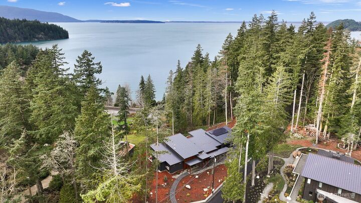 Property Photo:  166  Soundview Drive  WA 98229 