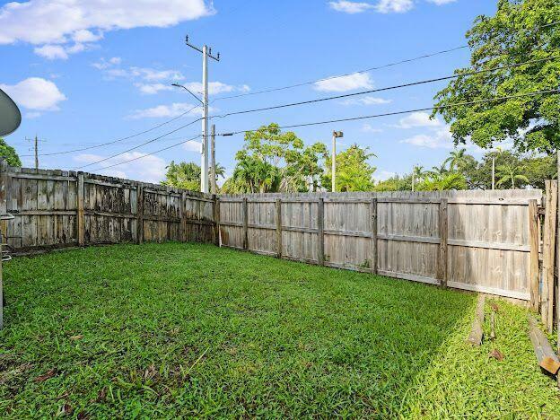 Property Photo:  4001 NE 21 St Avenue 107  FL 33308 