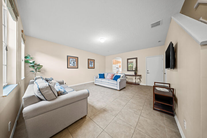 Property Photo: 2185 SE Grand Drive SE FL 34952
