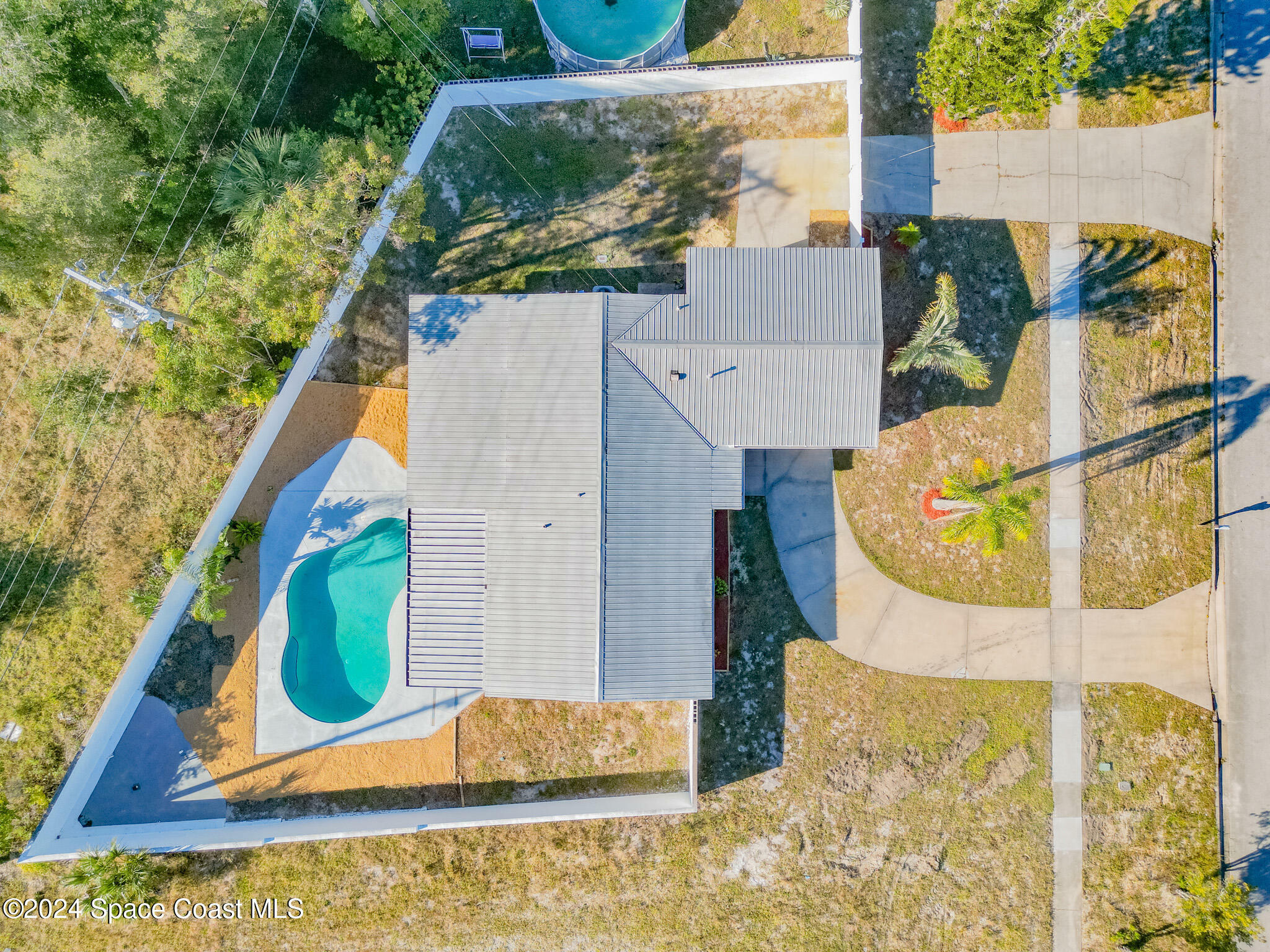 Property Photo:  400 Clarewood Boulevard  FL 32796 