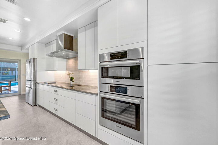 Property Photo: 379 Hiawatha Way FL 32951