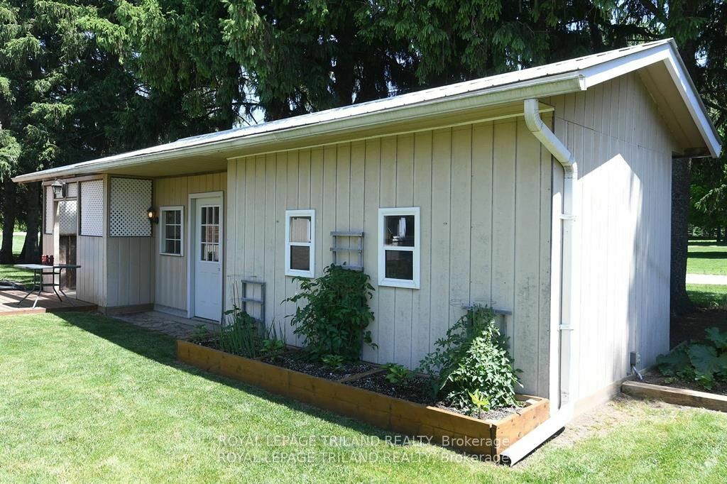 Photo de la propriété: 5103 Dundas Street ON N0M 2P0