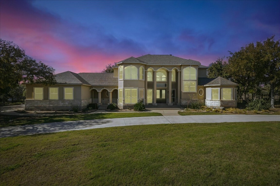 Property Photo:  200 Tovas Secret Cove  TX 78628 