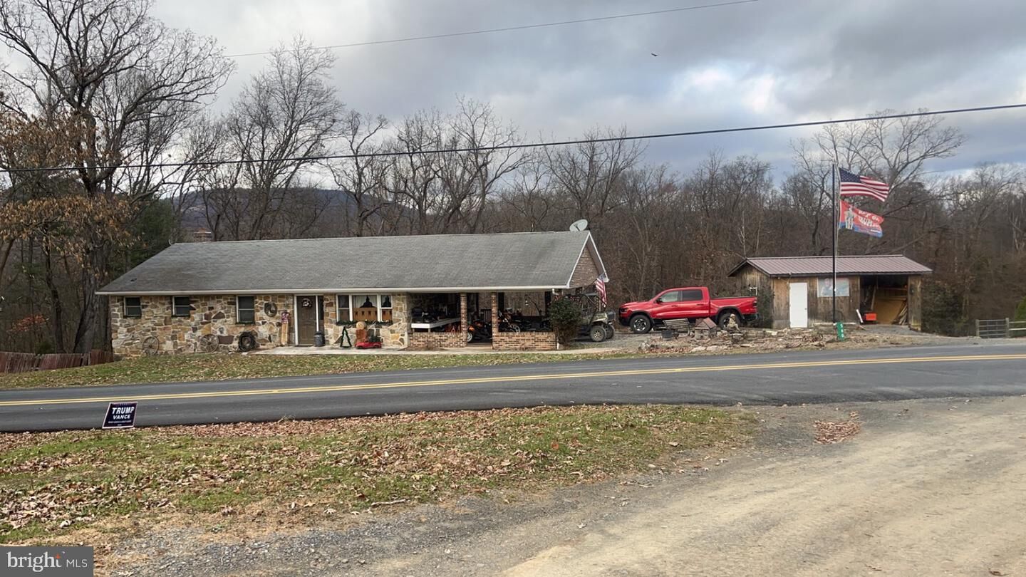 Property Photo:  560 Frosty Hollow Rd  WV 26818 