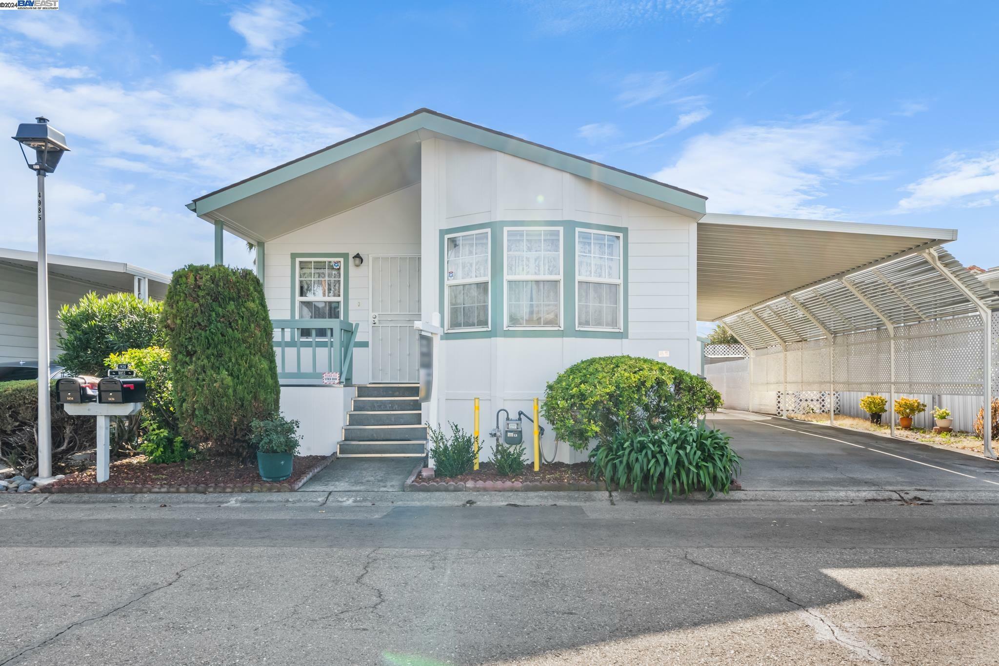 Property Photo:  1436 Buckingham Way  CA 94544 