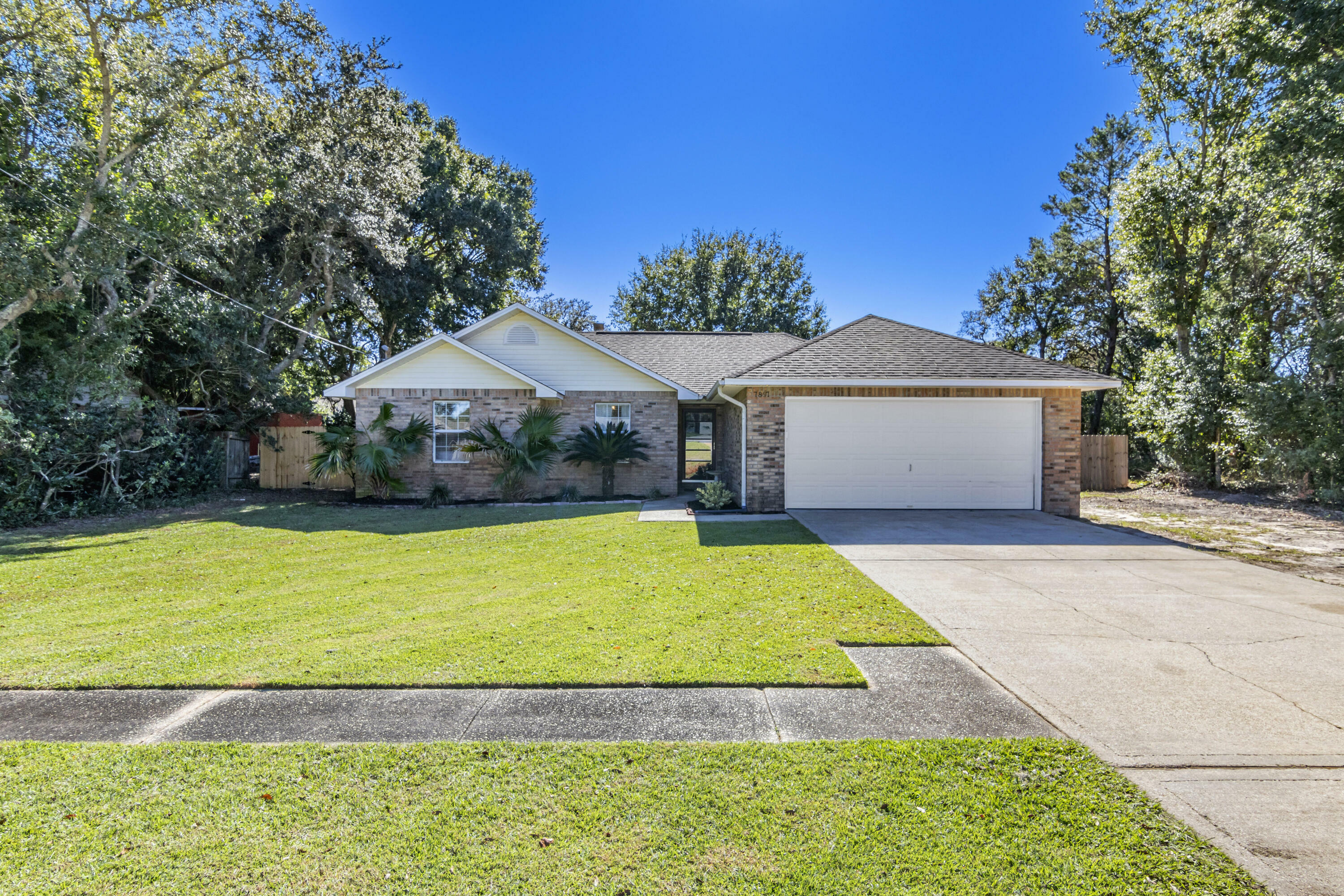 Property Photo:  7897 Pleasant Oak Avenue  FL 32566 