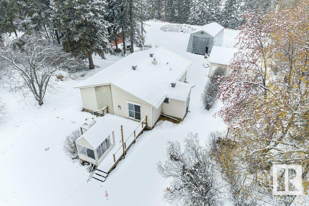 Property Photo:  9815 210 Street NW  AB T5T 5X9 