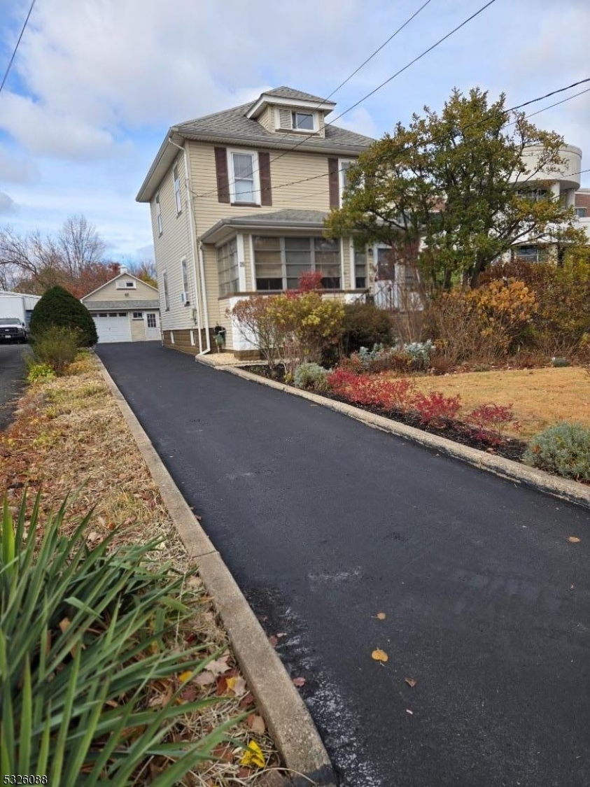 Property Photo:  25 E Henry St  NJ 07036 