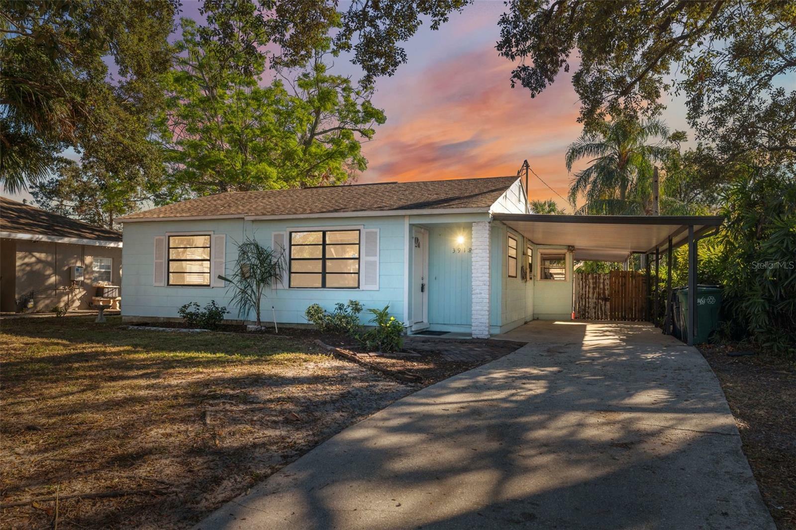 Property Photo:  3918 W Fig Street  FL 33609 