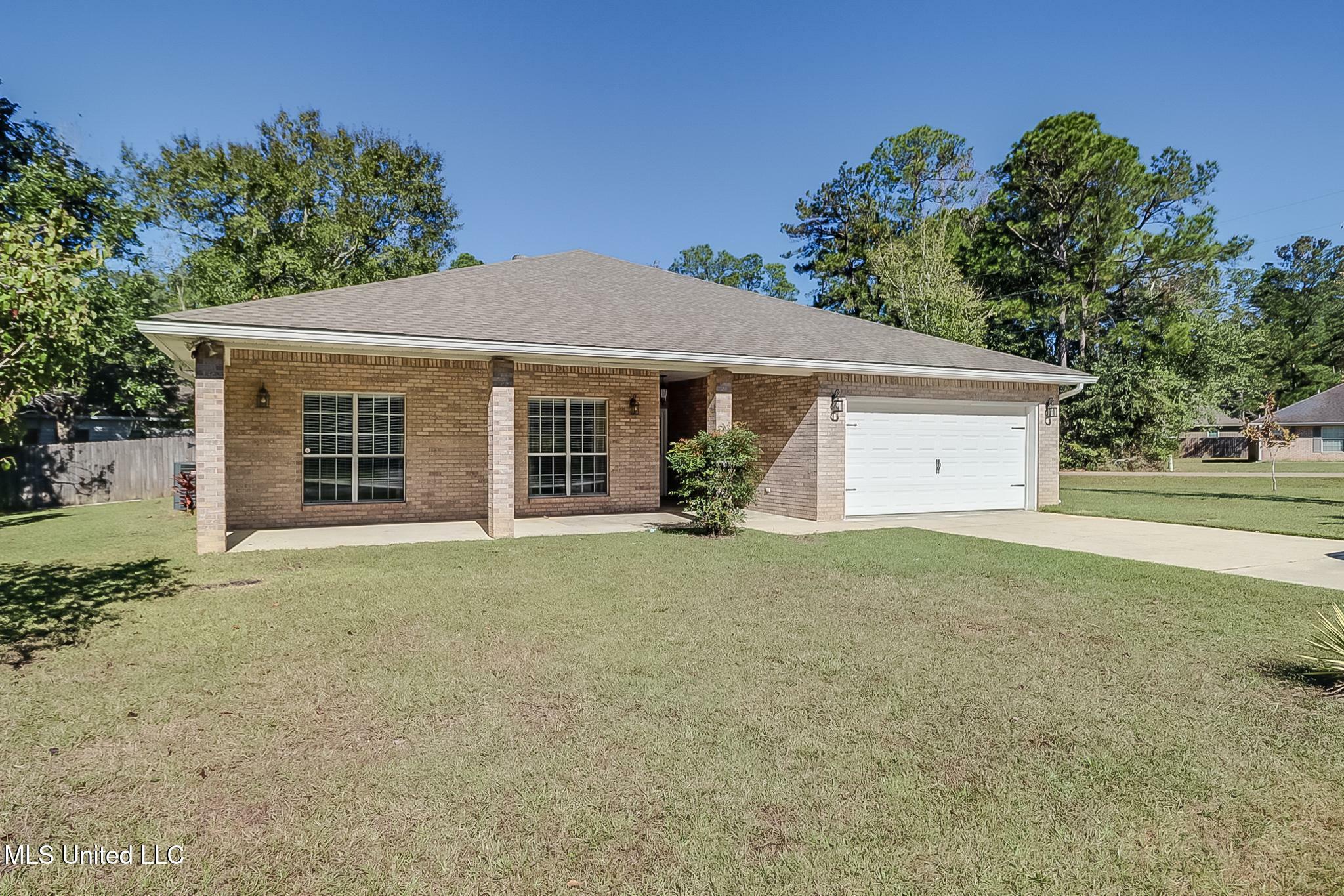 Property Photo:  730 Ieke Circle  MS 39525 