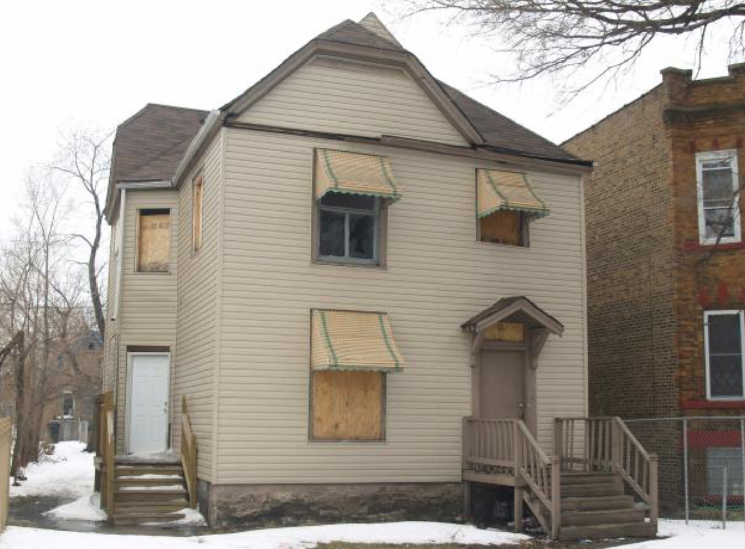 Property Photo:  6922 S Lowe Avenue  IL 60621 