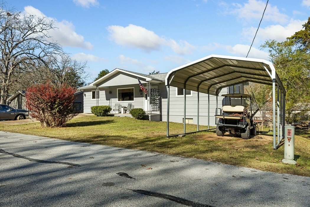 Property Photo:  11 Whiteys Drive  AR 72644 