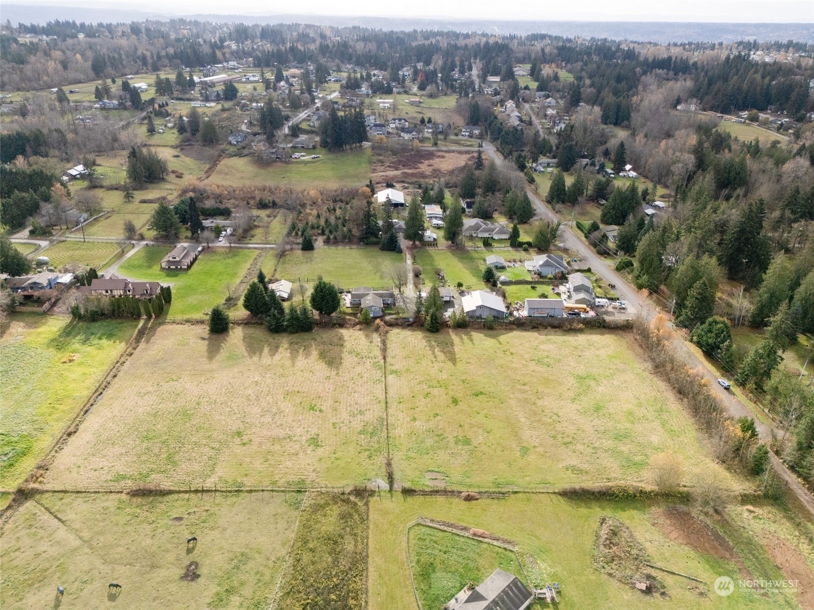 Property Photo:  10 110th Avenue E  WA 98372 