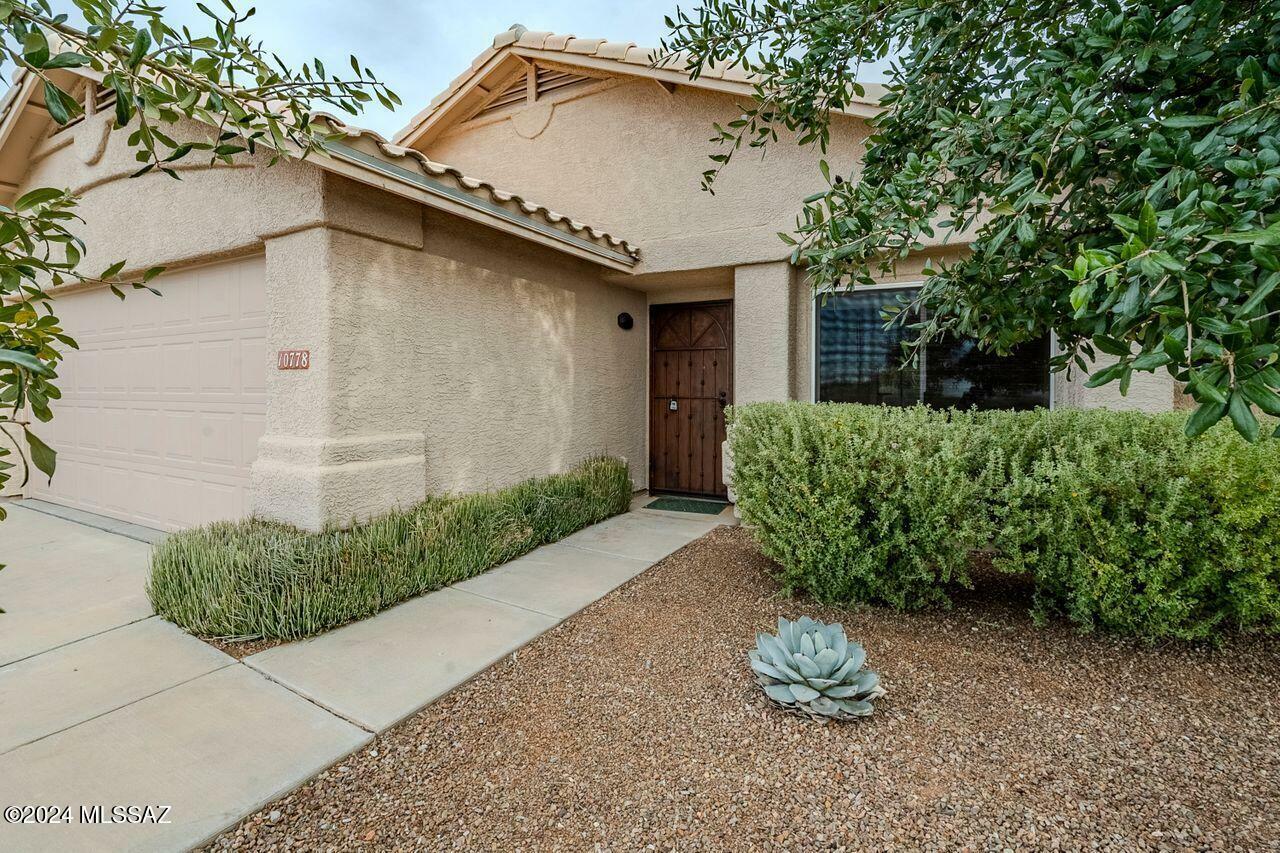 Property Photo:  10778 N Sand Canyon Place  AZ 85737 