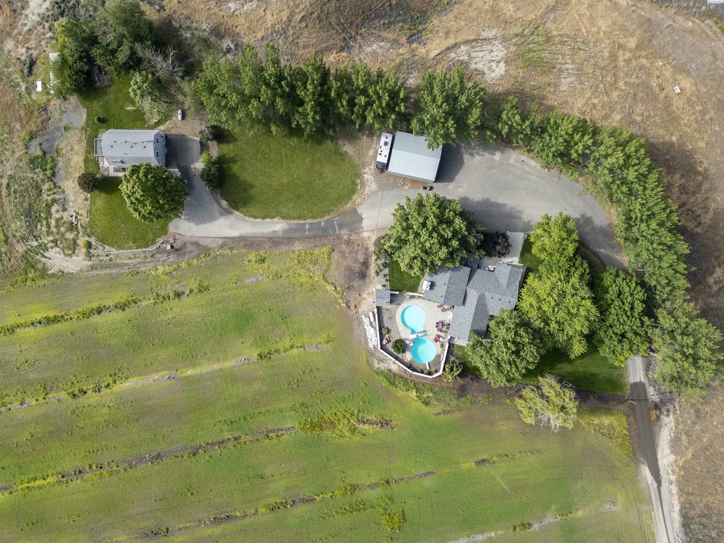 Property Photo:  2771 Boundary Road  WA 98935 