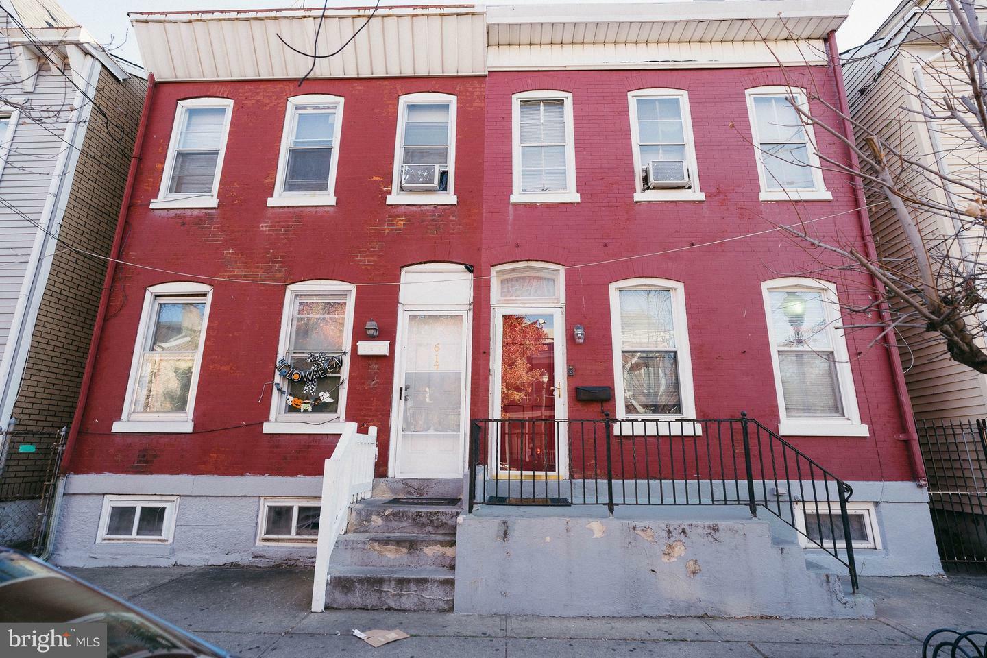 Property Photo:  615 Roebling Avenue  NJ 08611 