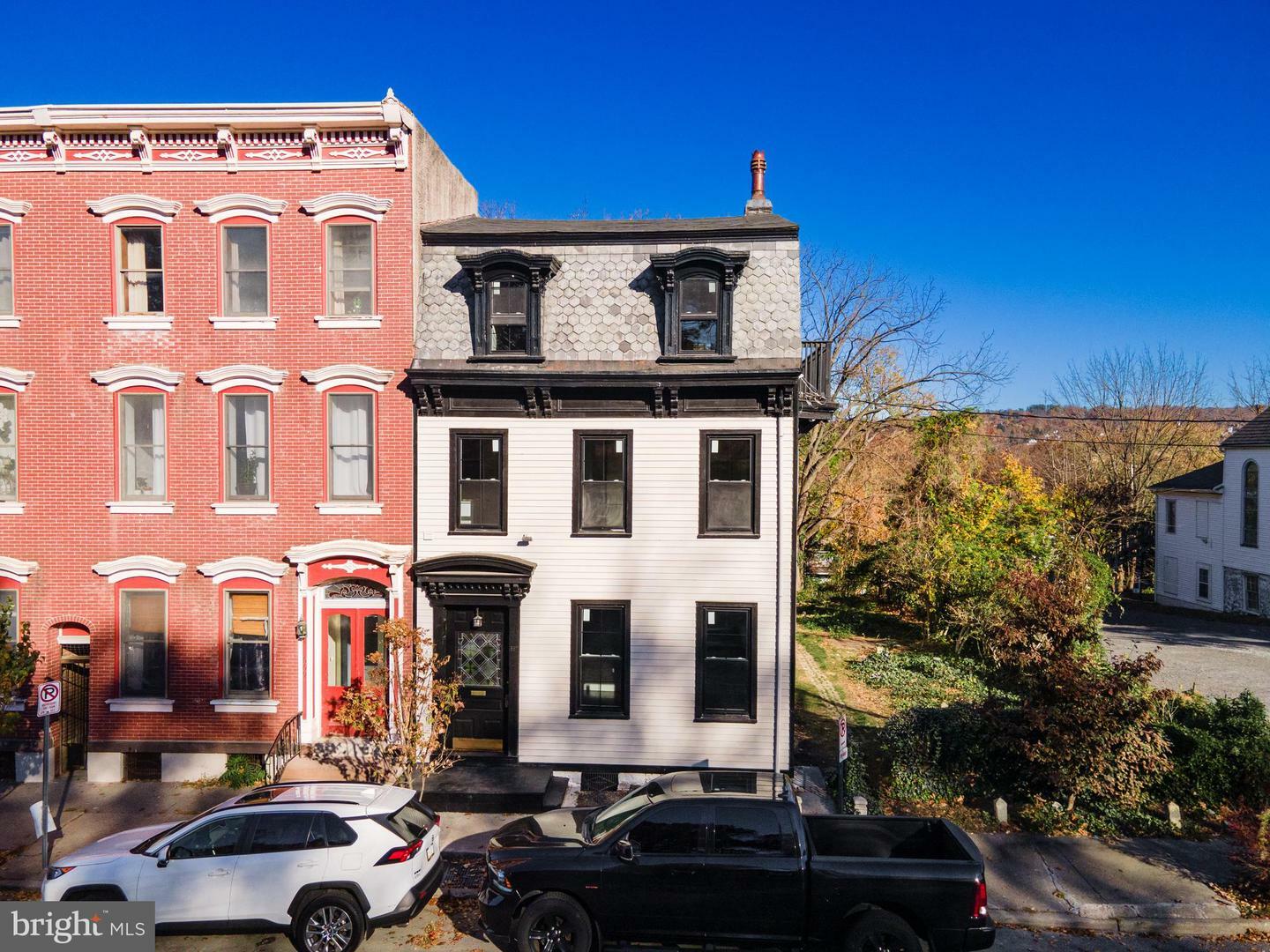 Property Photo:  667 Ferry Street  PA 18042 