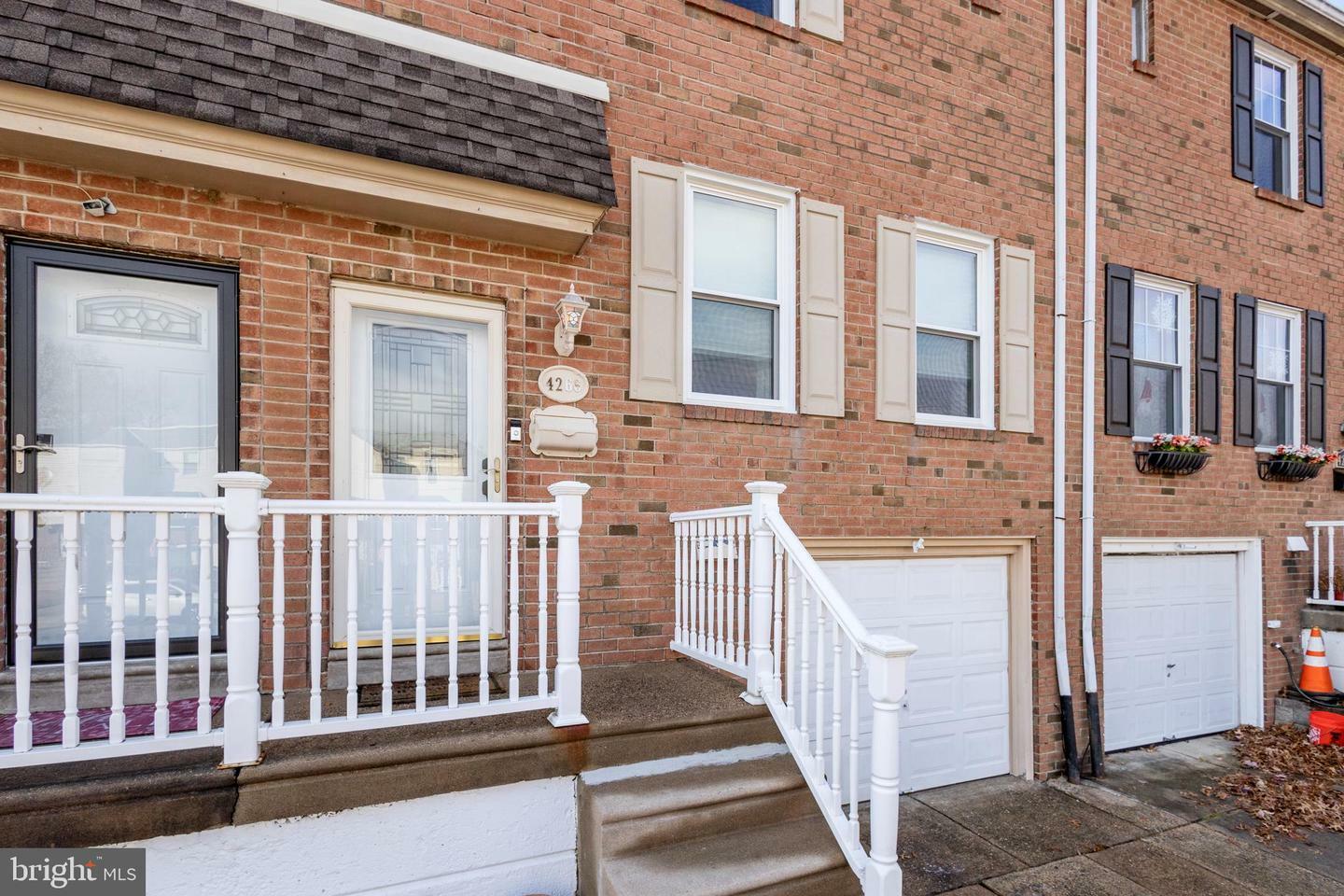 Property Photo:  4266 Deerpath Lane  PA 19154 