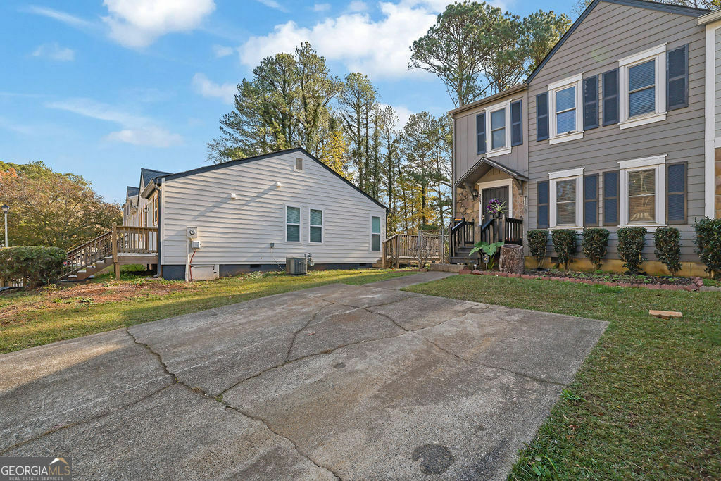 Property Photo:  361 W Post Oak Crossing SW  GA 30008 