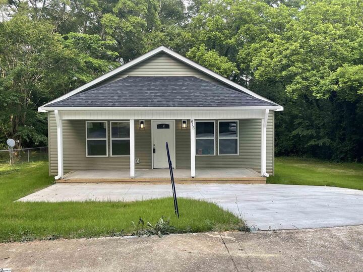 Property Photo:  815 S Liberty Street  SC 29306 