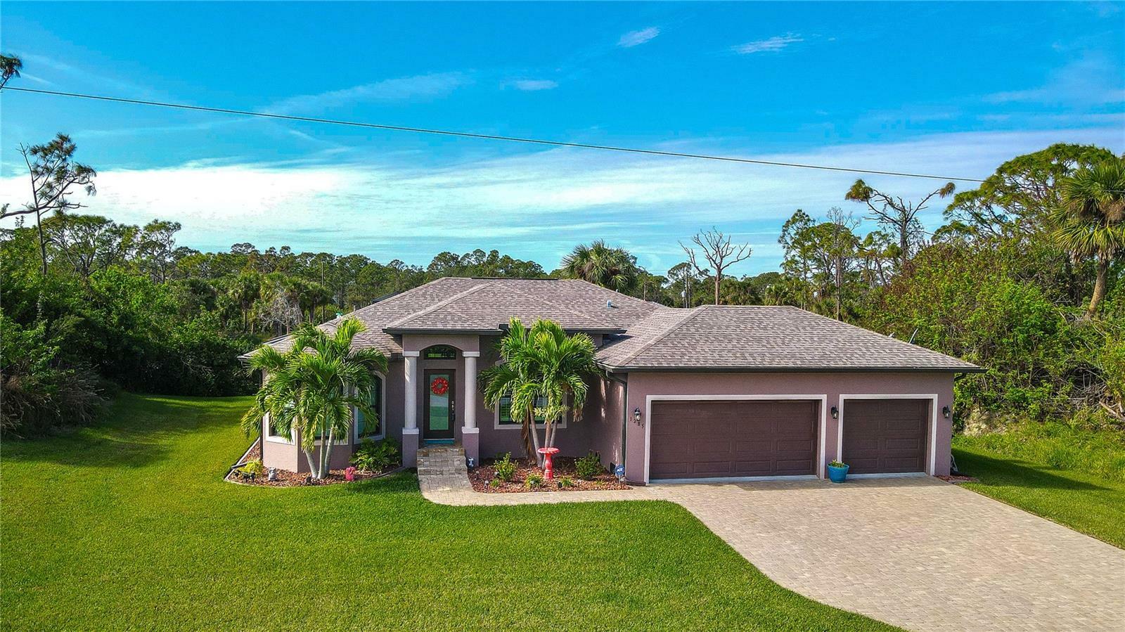 Property Photo: 1285 Liggett Cir FL 33953