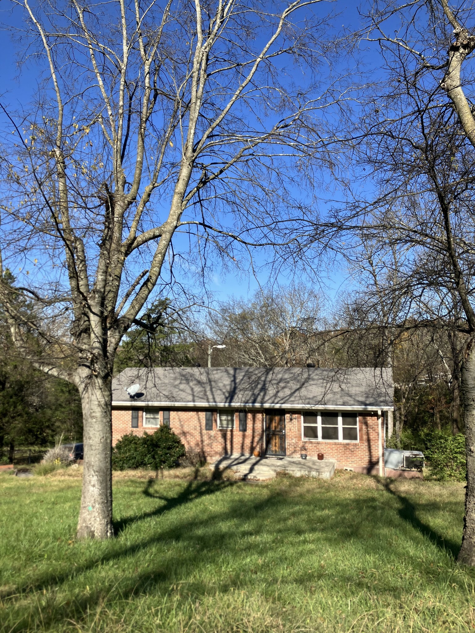 Property Photo: 329 Vailview Dr TN 37207