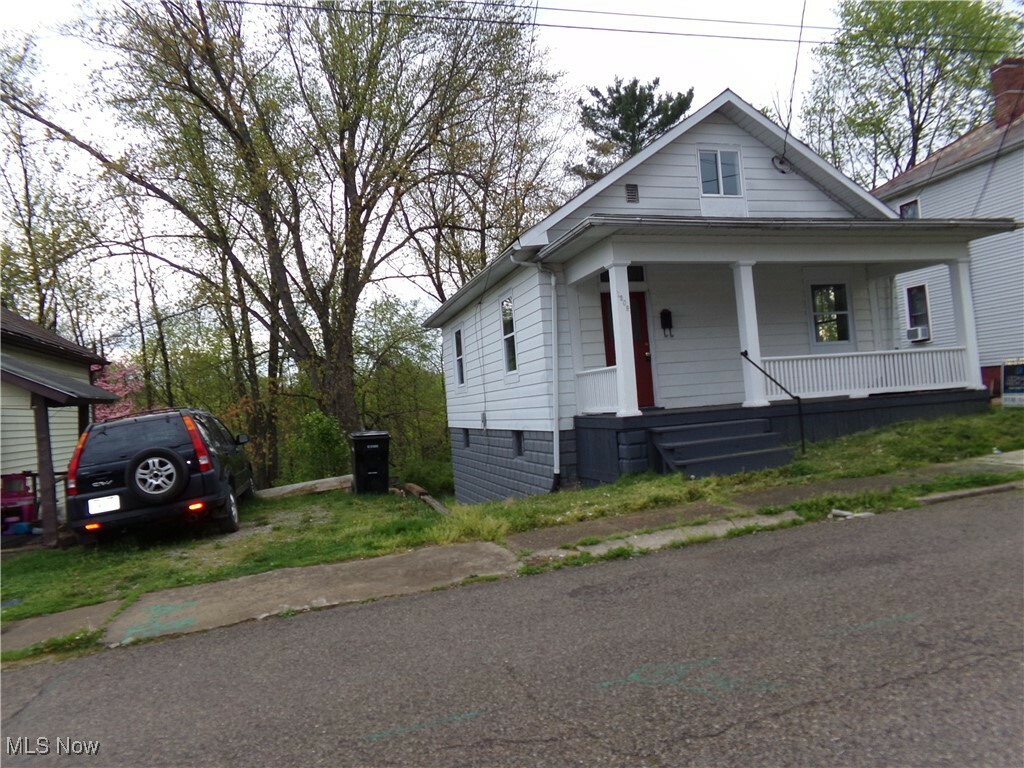 Property Photo:  1209 Eastman  OH 43701 