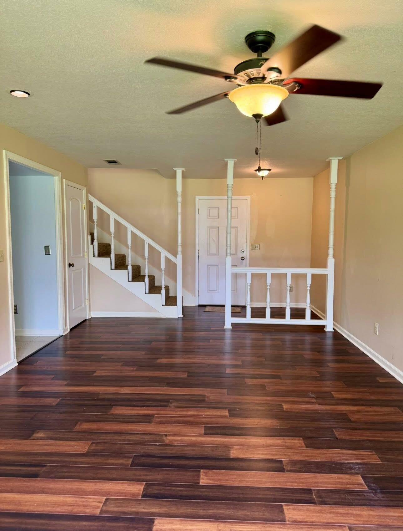 Property Photo: 725 Ellis Rd LA 70634