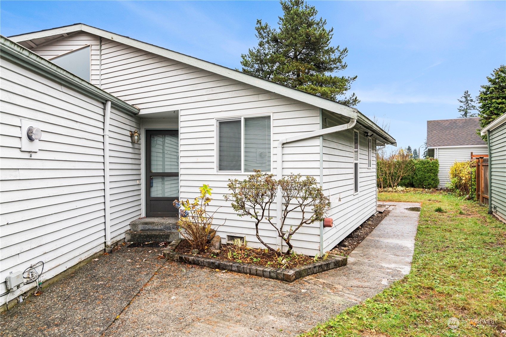 Property Photo:  126 94th Street SE  WA 98208 