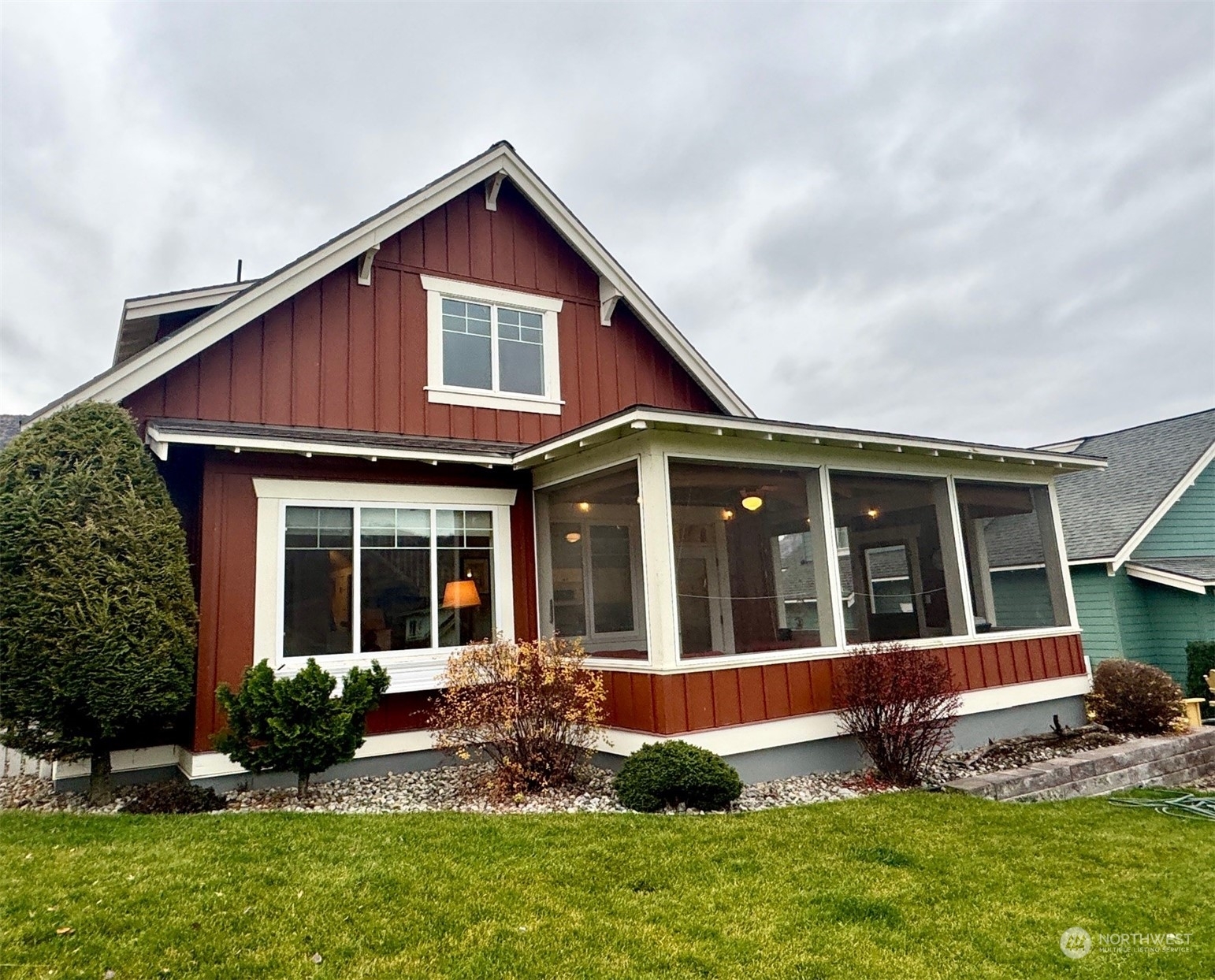 Property Photo:  105  Firerock Lane  WA 98844 