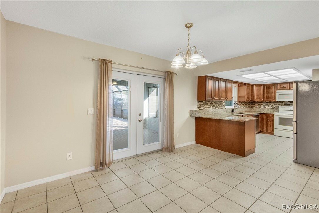 Property Photo:  5579 E Arthur Street  FL 34452 