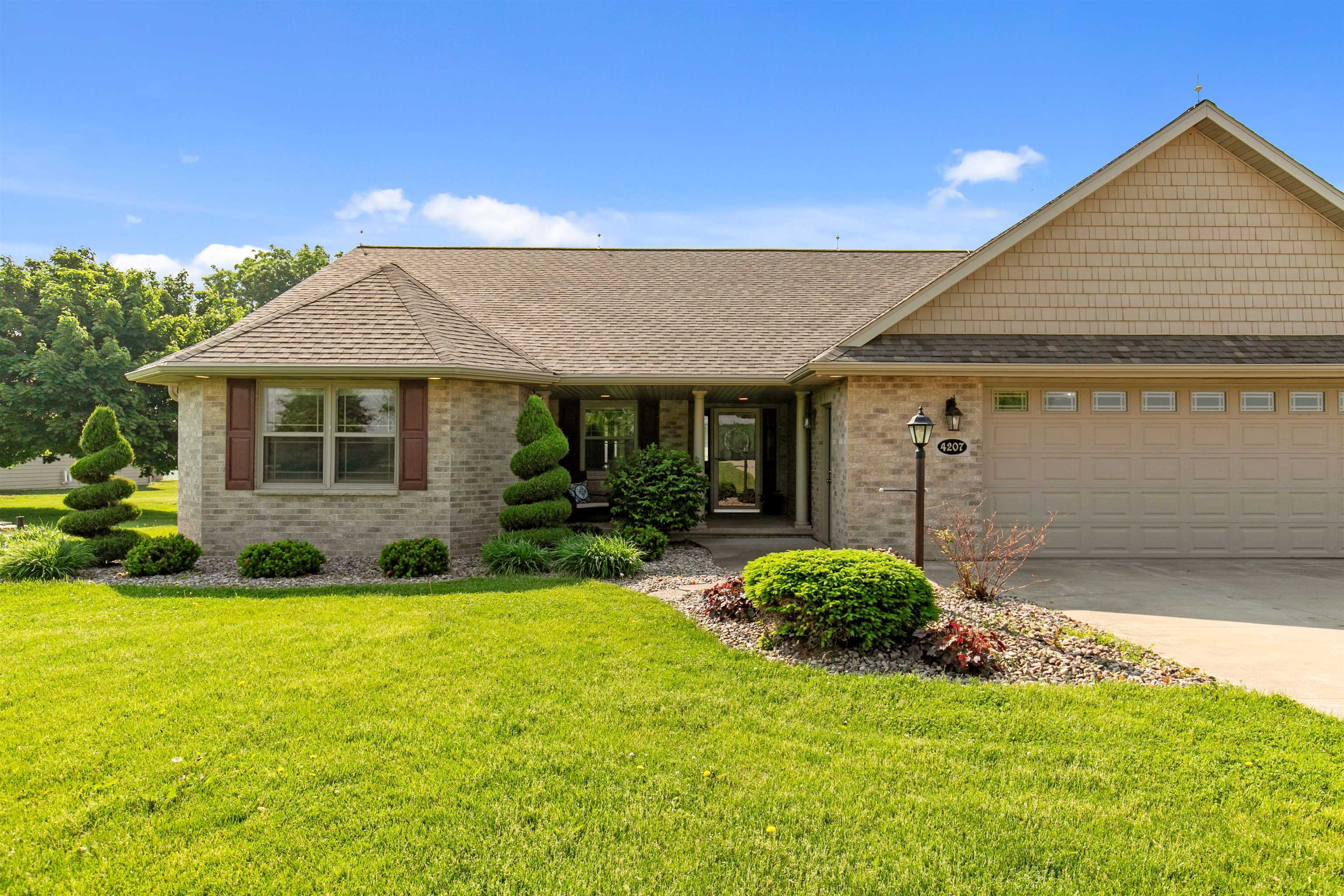 Property Photo: 4207 Lost Dauphin Road WI 54115