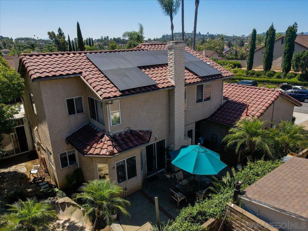 Property Photo:  1460 Los Cedros Ln  CA 92026 