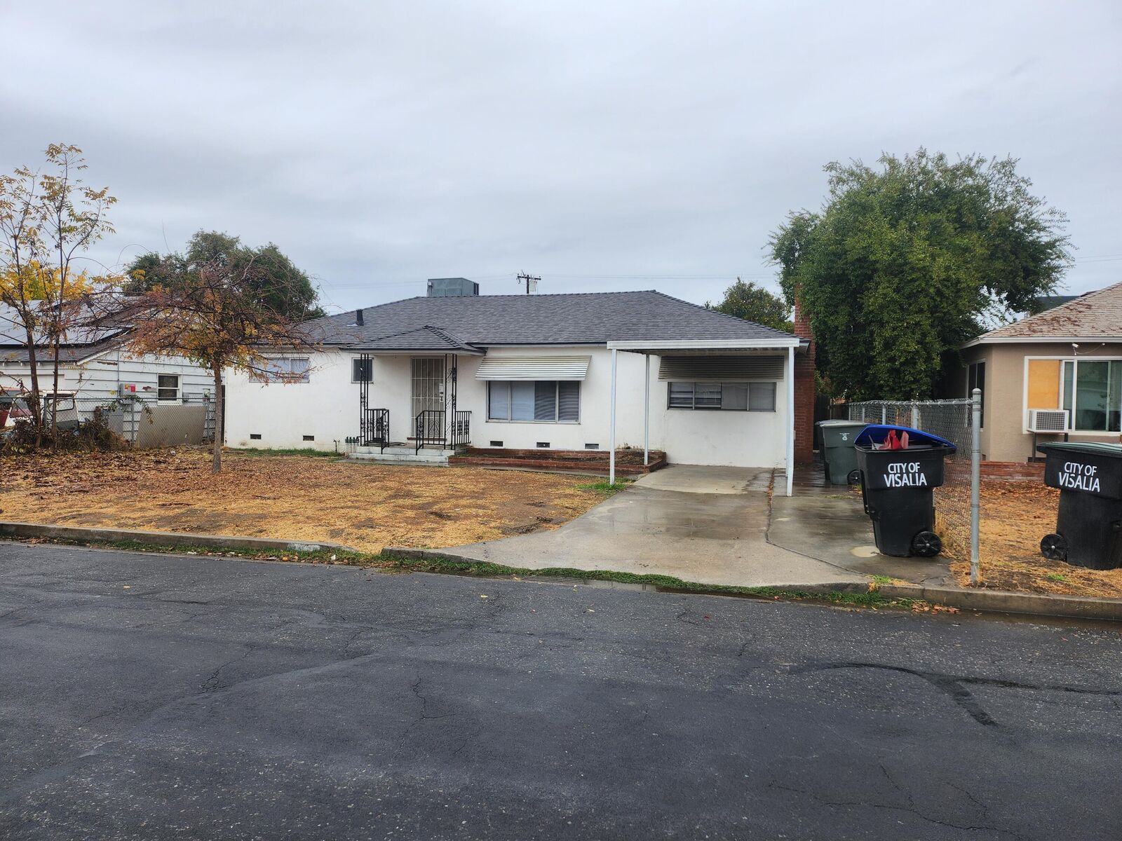 Property Photo: 3048 E College Avenue CA 93292