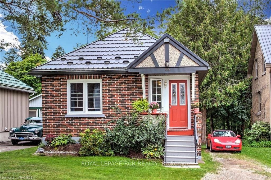 Property Photo:  125 Yonge St S  ON N0G 2V0 