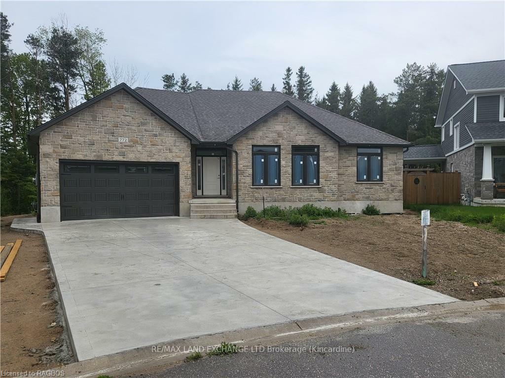 772 Campbell Avenue  Kincardine ON N2Z 1W1 photo