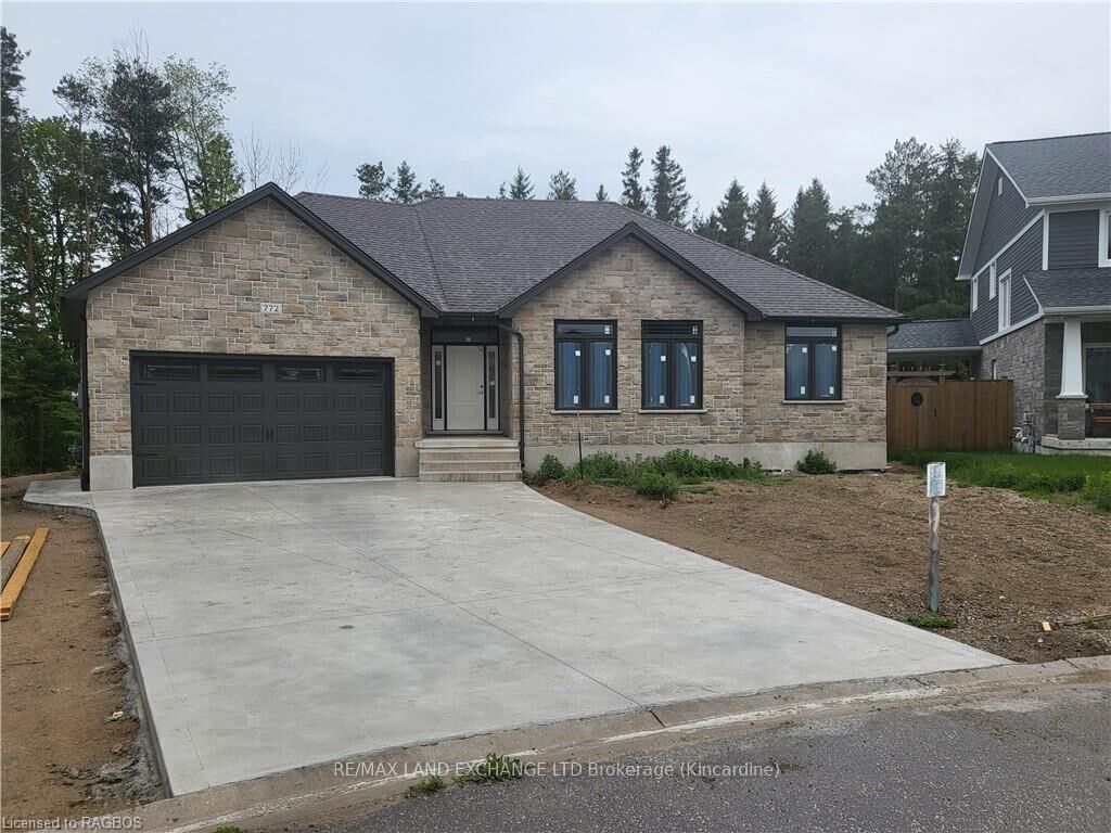 Property Photo: 772 Campbell Avenue ON N2Z 1W1