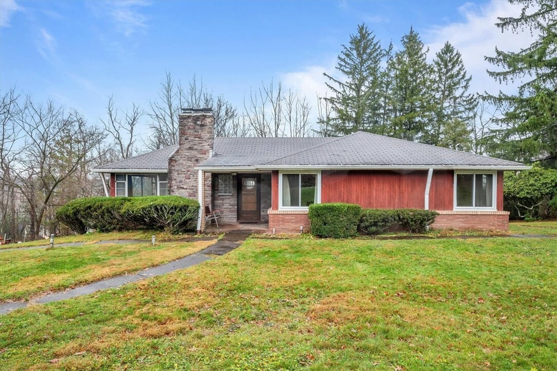 Property Photo:  273 Hilltop Drive  PA 15024 