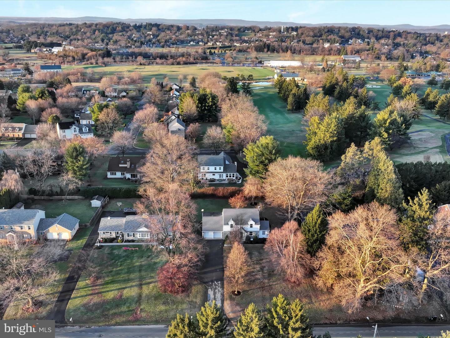 Property Photo:  81 W Roseville Road  PA 17601 